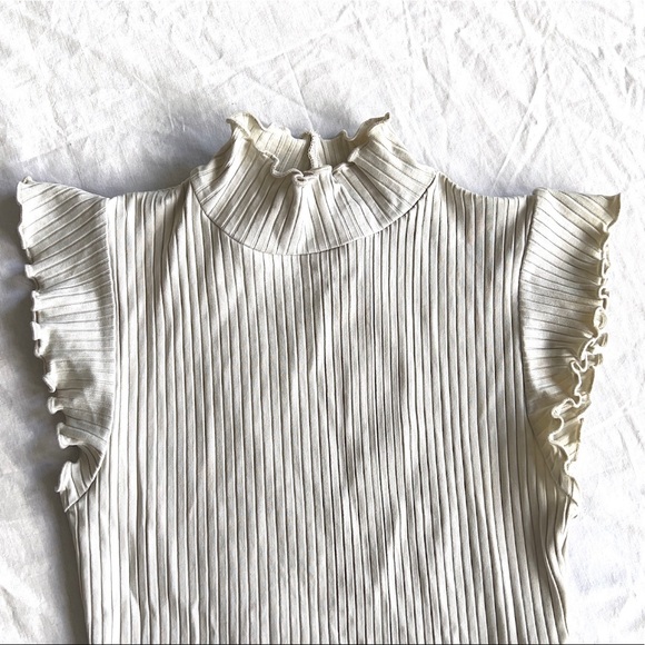 Zara Turtle neck, short sleeve ribbed material - Picture 3 of 4